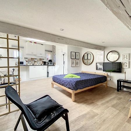 Grand St Pierre Studio Mansarde Atypique Climatise Sète Kültér fotó